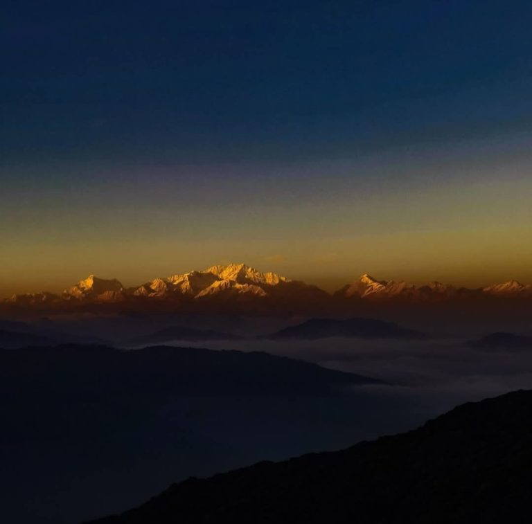 Complete Sandakphu Trek Guide & Package from Kolkata by Road 2025
